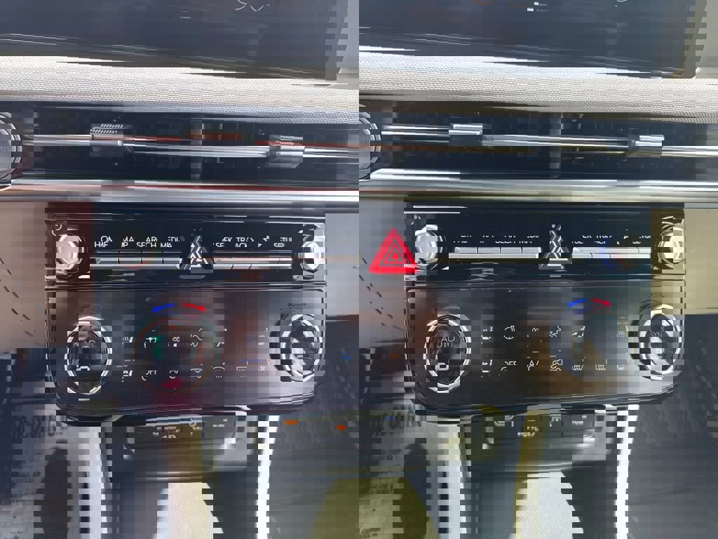 Used 2026 Hyundai Tucson Limited image 22