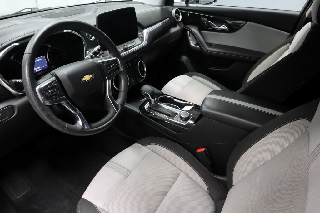 Used 2023 Chevrolet Blazer LT w/ Convenience Package FWD image 24