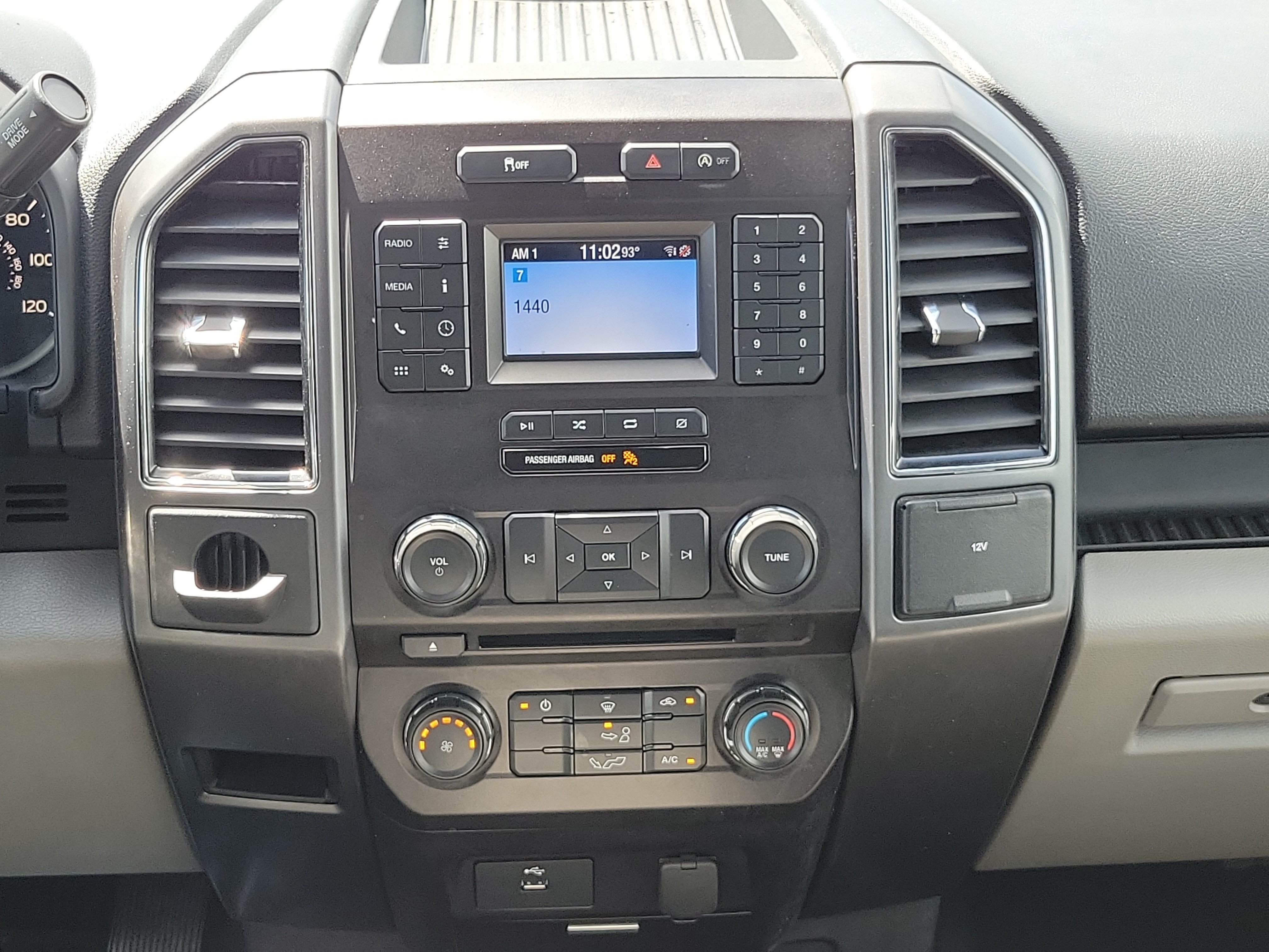 Used 2018 Ford F150 XLT RWD image 23