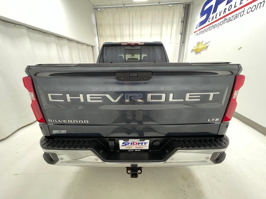 Used 2020 Chevrolet Silverado 1500 LTZ w/ LTZ Premium Package AWD/4WD image 5