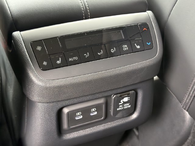 New 2026 Nissan Pathfinder Platinum AWD/4WD image 27
