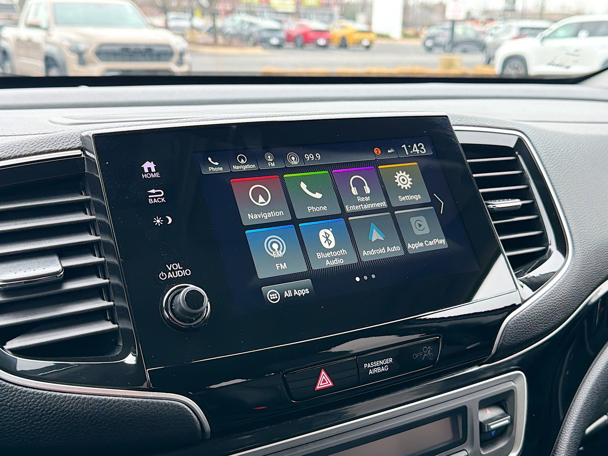 Used 2022 Honda Pilot Touring image 10