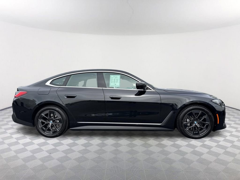 Used 2025 BMW i4 eDrive40 w/ Premium Package image 27