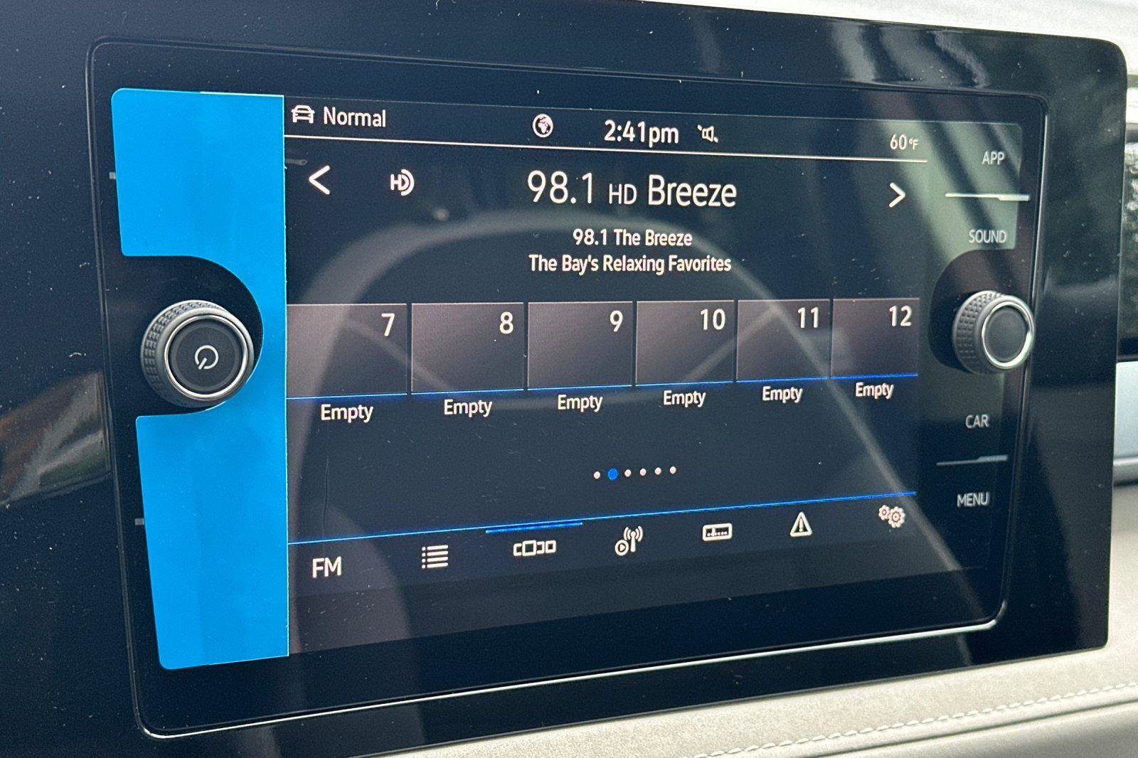 New 2026 Volkswagen Taos SE image 17