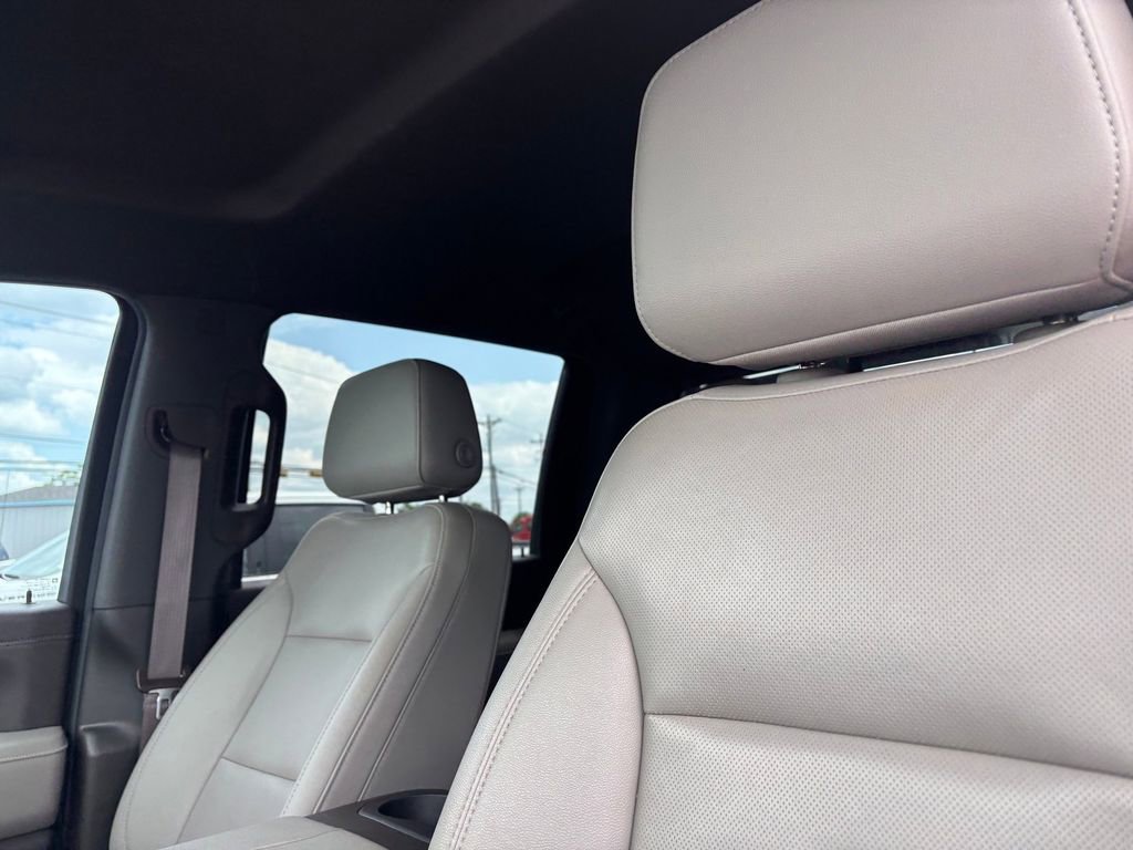 Used 2022 GMC Sierra 3500 SLT w/ SLT Preferred Package AWD/4WD image 12