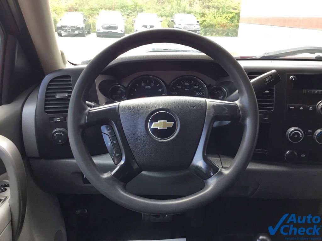 Used 2013 Chevrolet Silverado 3500 W/T w/ Snow Plow Prep Package image 46