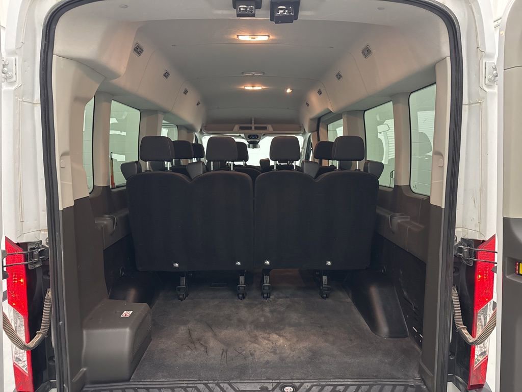 Used 2020 Ford Transit 350 XL image 9