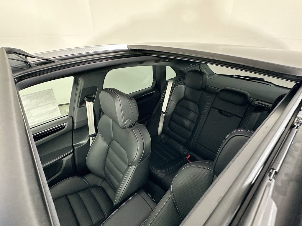 New 2026 Porsche Macan S AWD/4WD image 14