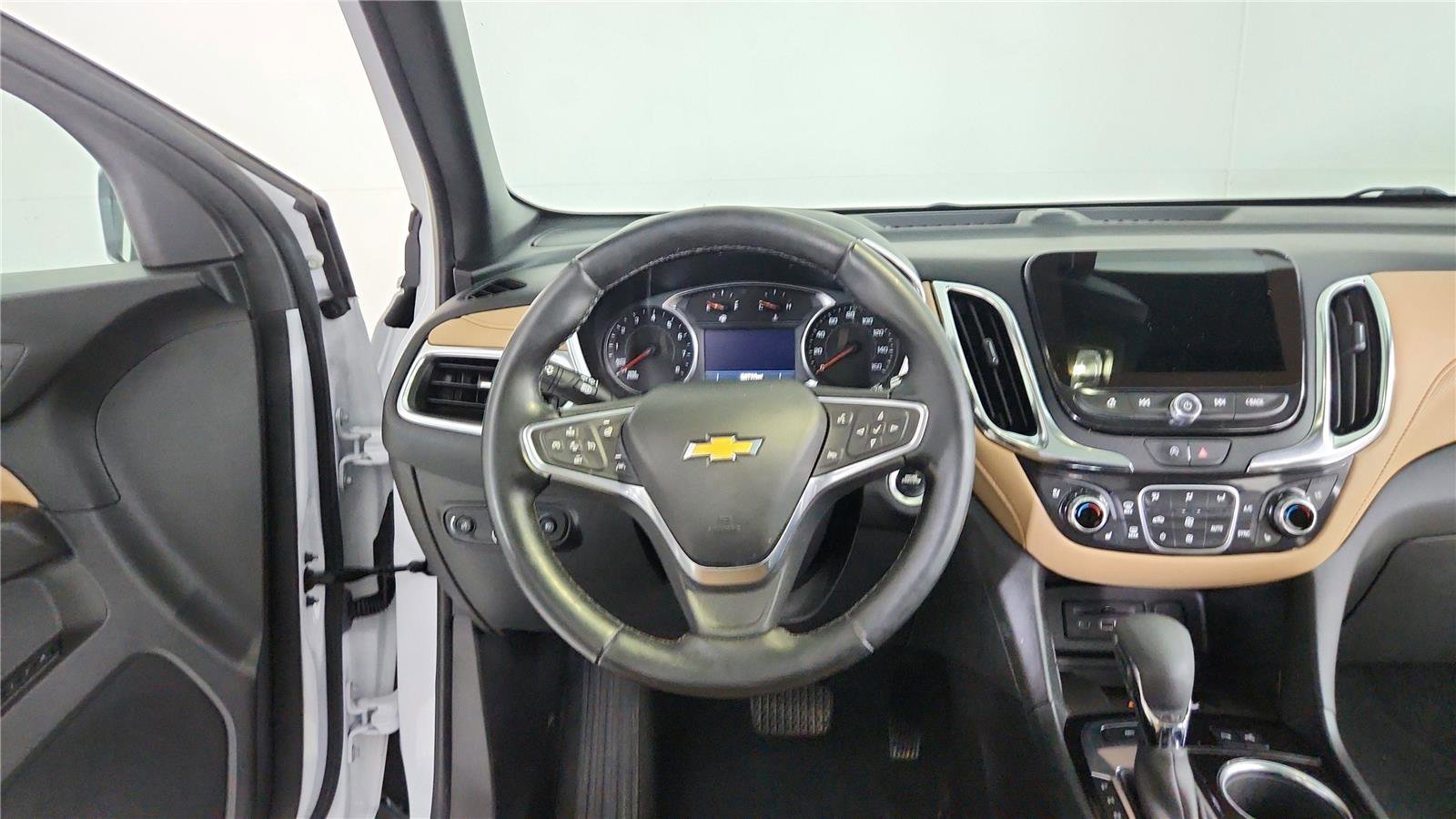 Used 2024 Chevrolet Equinox Premier AWD/4WD image 13