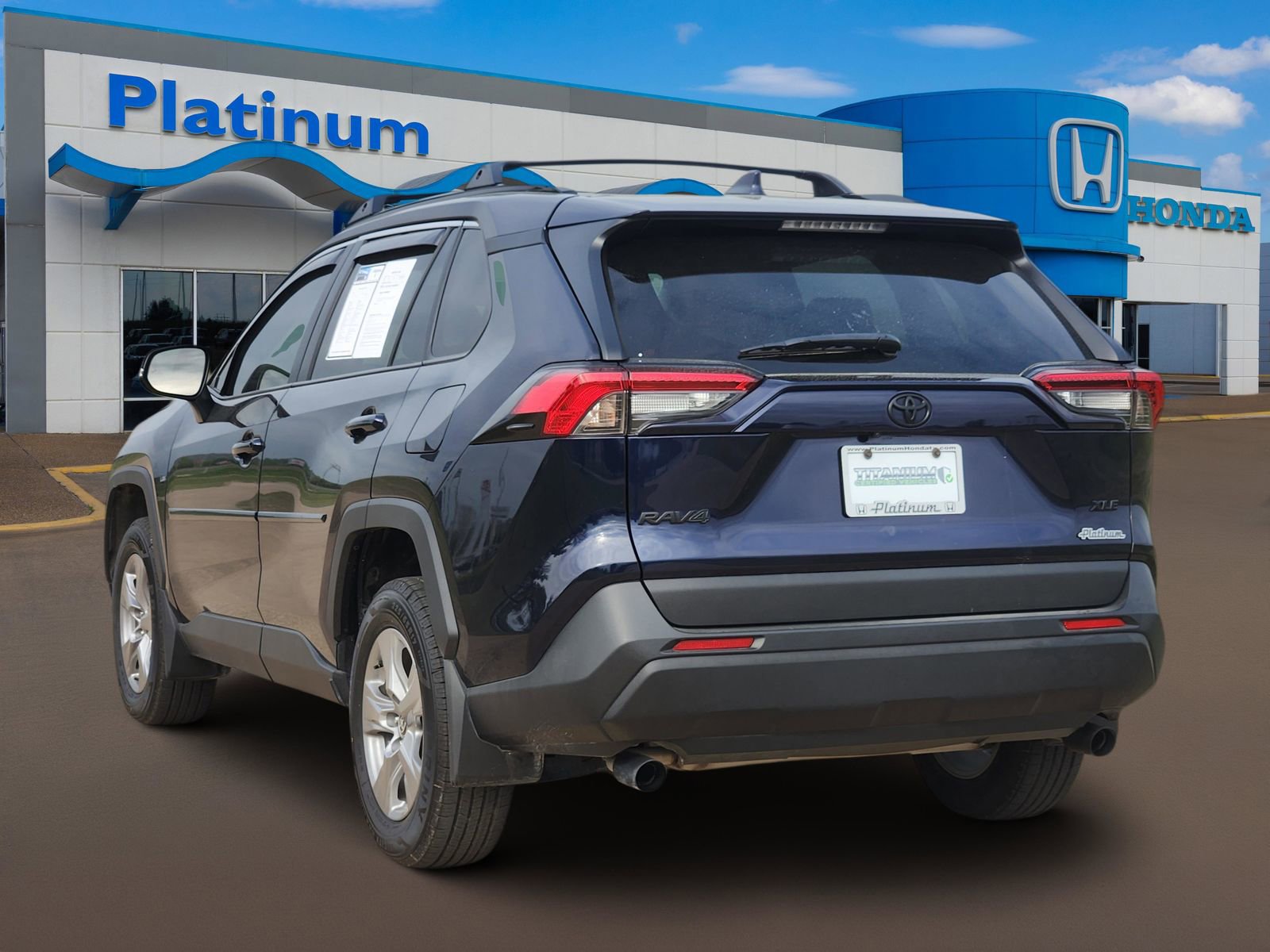 Used 2024 Toyota RAV4 XLE image 5