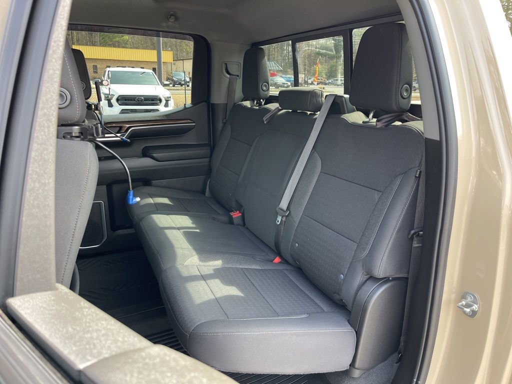 Used 2022 Chevrolet Silverado 1500 LT Trail Boss w/ Convenience Package II image 21