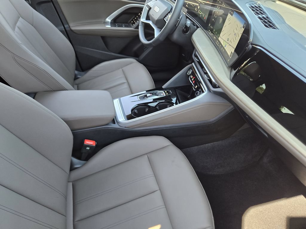 Certified 2025 Audi Q5 Premium Plus w/ Premium Plus AWD/4WD image 18