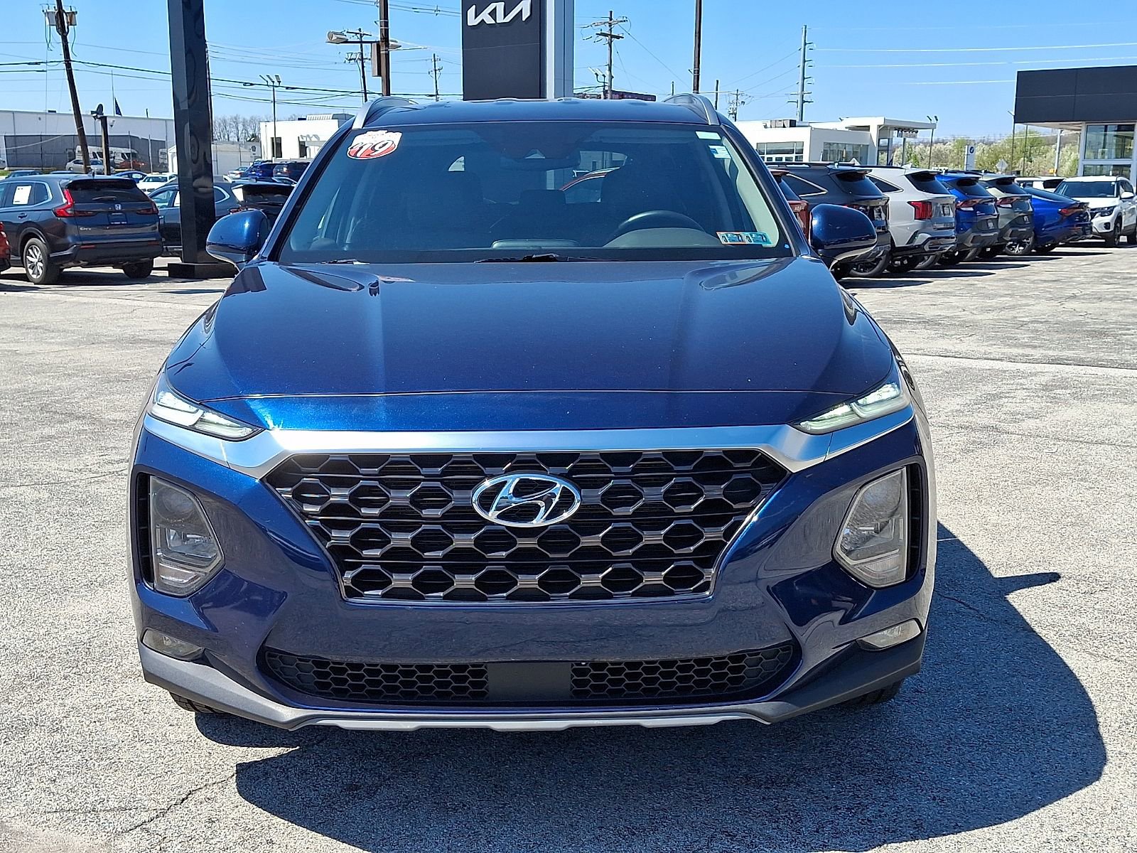 Used 2019 Hyundai Santa Fe SEL image 2