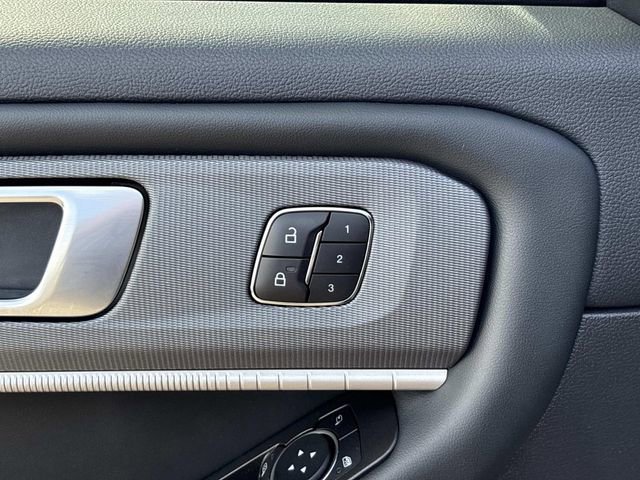 Certified 2025 Ford Explorer ST-Line w/ Premium Package image 25