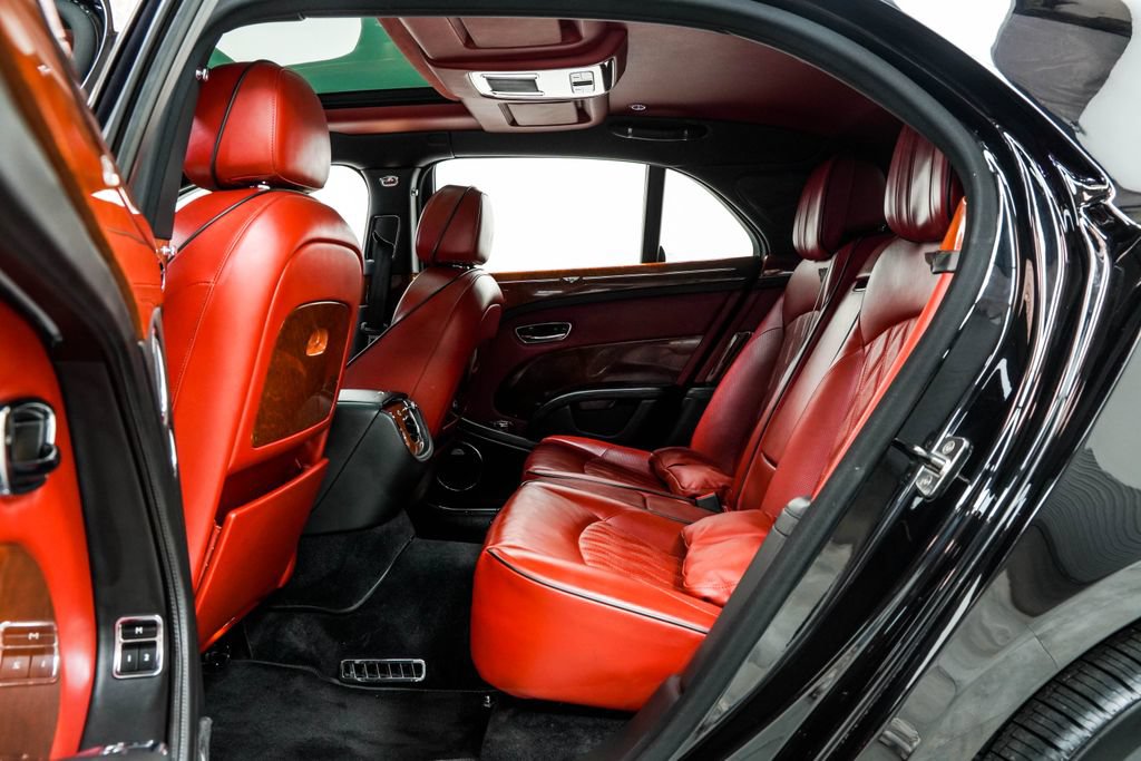 Used 2018 Bentley Mulsanne RWD image 18