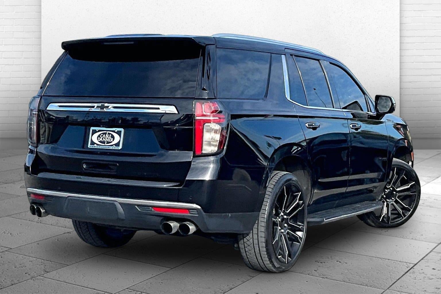 Used 2021 Chevrolet Tahoe Premier w/ Premium Package AWD/4WD image 12
