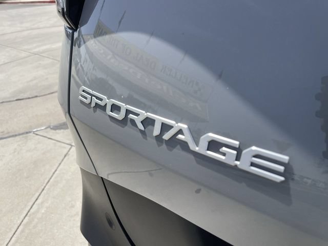 Used 2026 Kia Sportage EX w/ EX Panorama Roof Package FWD image 32