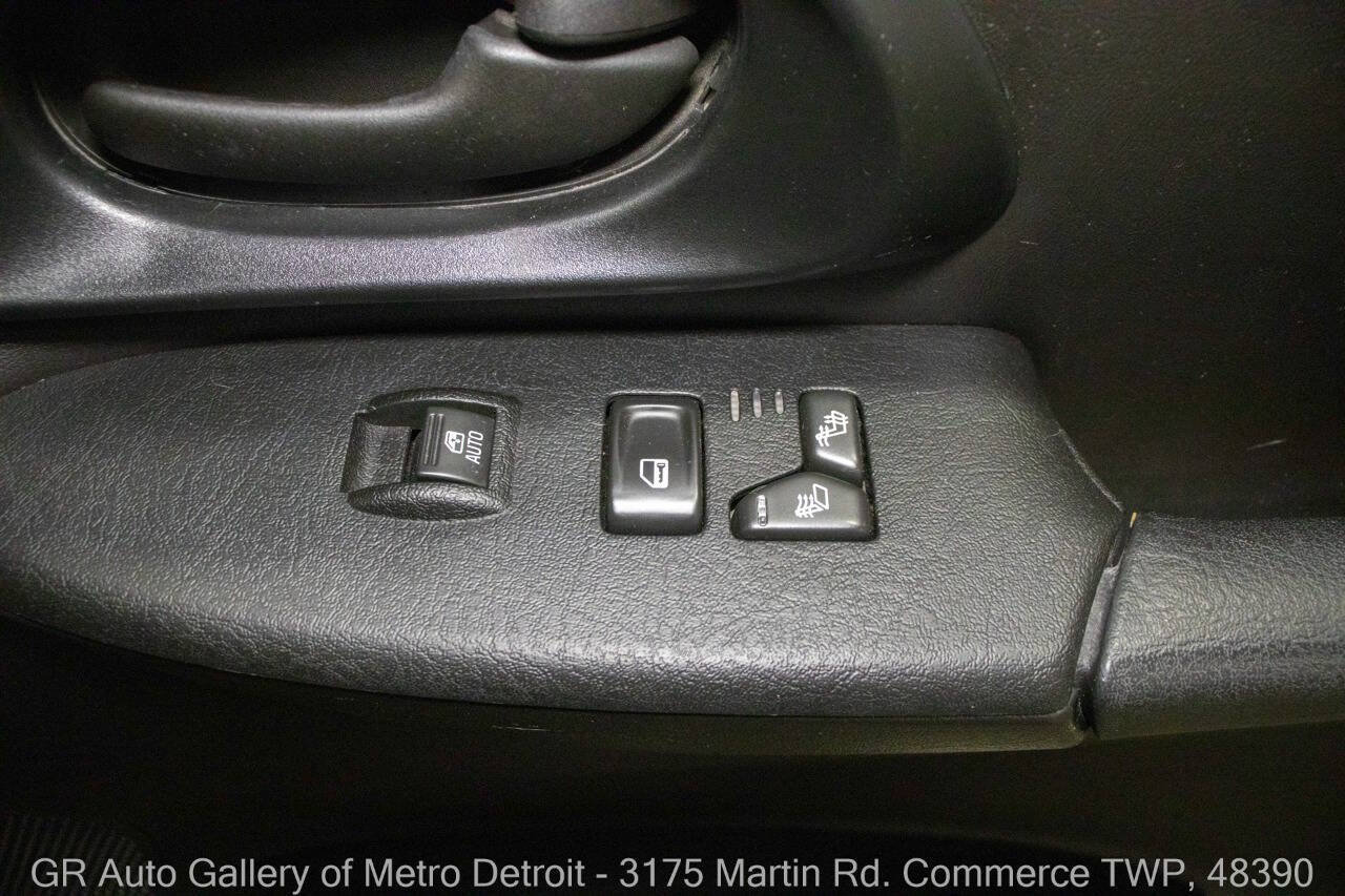 Used 2008 Chevrolet TrailBlazer SS w/ Sun And 6-Disc Cd Package AWD/4WD image 40