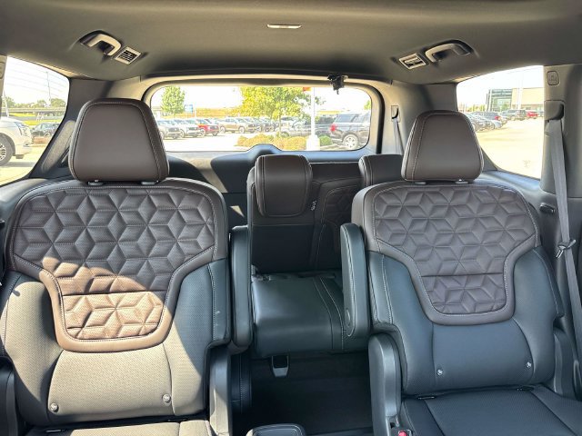New 2026 Nissan Armada Platinum RWD image 11