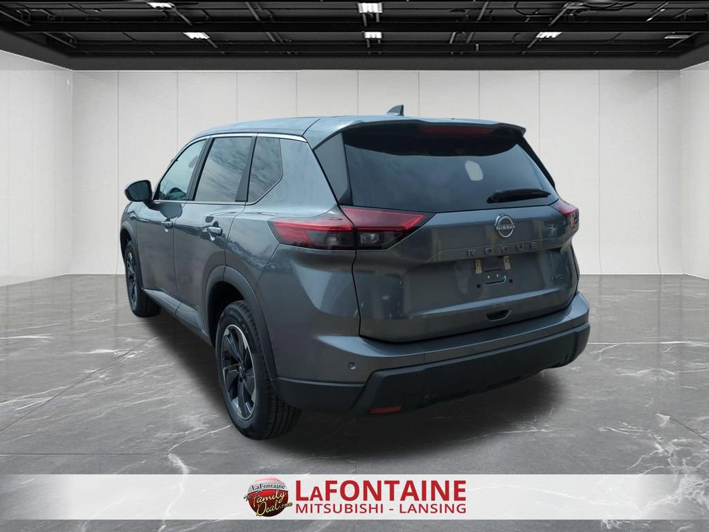 Used 2025 Nissan Rogue SV image 6
