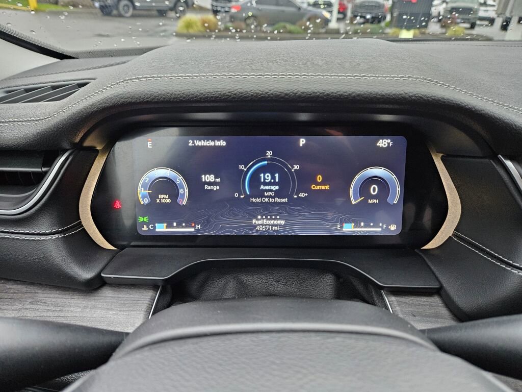 Used 2023 Jeep Grand Cherokee Limited w/ Luxury Tech Group II image 23