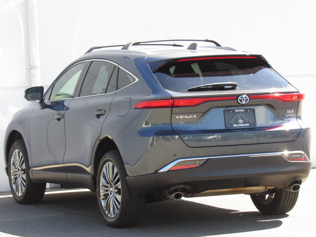 Certified 2022 Toyota Venza XLE AWD/4WD image 4