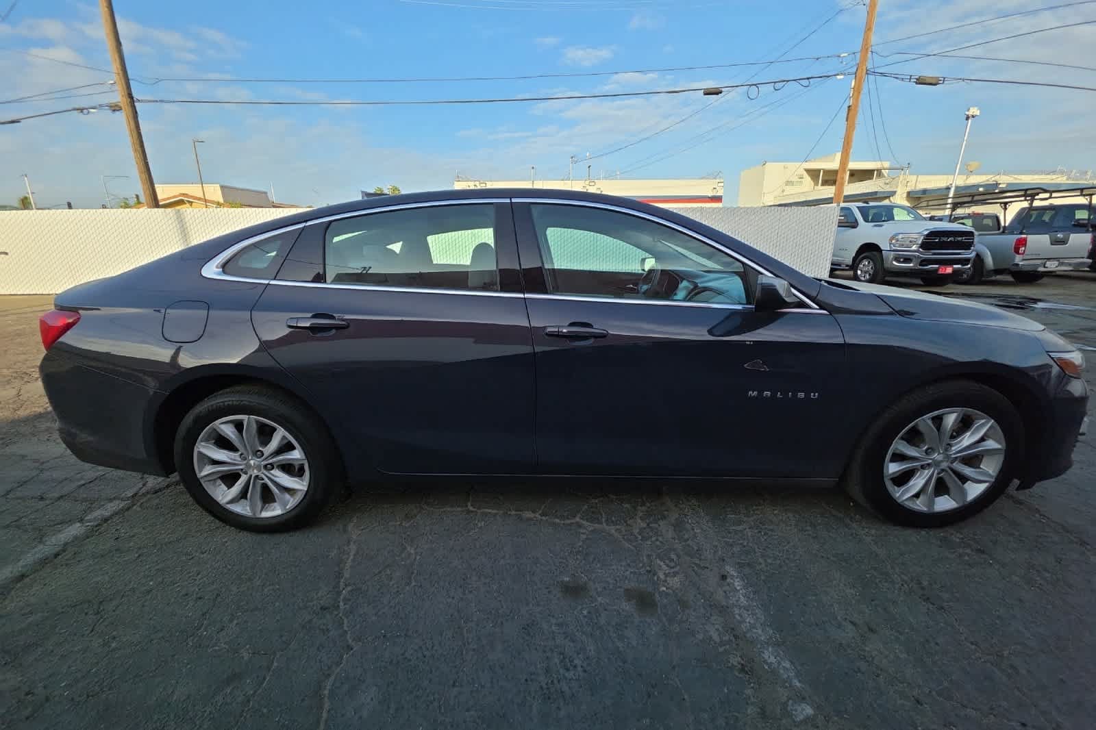 Used 2025 Chevrolet Malibu LT FWD image 9