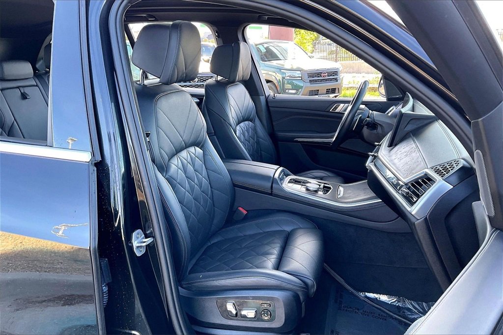 Used 2025 BMW X5 sDrive40i image 7