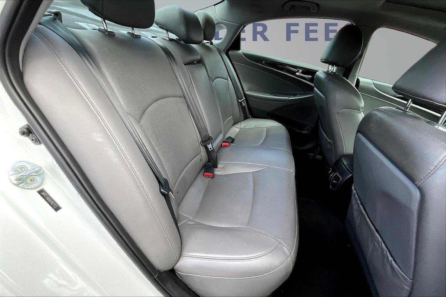 Used 2014 Hyundai Sonata Limited image 25