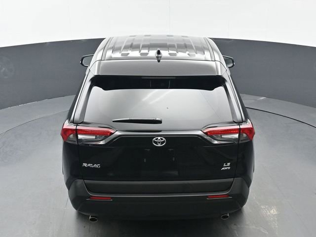 Used 2025 Toyota RAV4 LE AWD/4WD image 37