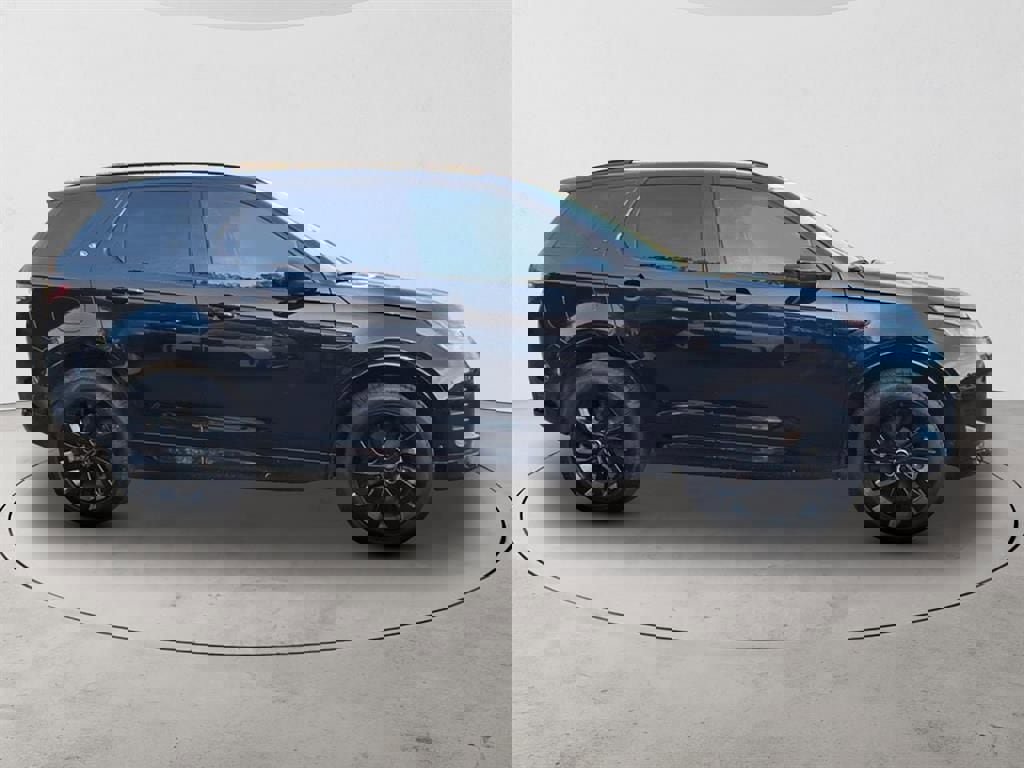 New 2025 Land Rover Discovery Sport Dynamic SE image 4