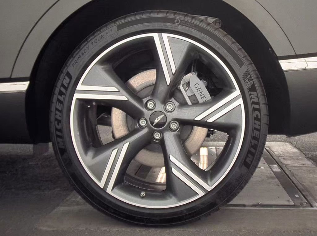 Used 2026 Genesis GV80 3.5T Prestige image 14