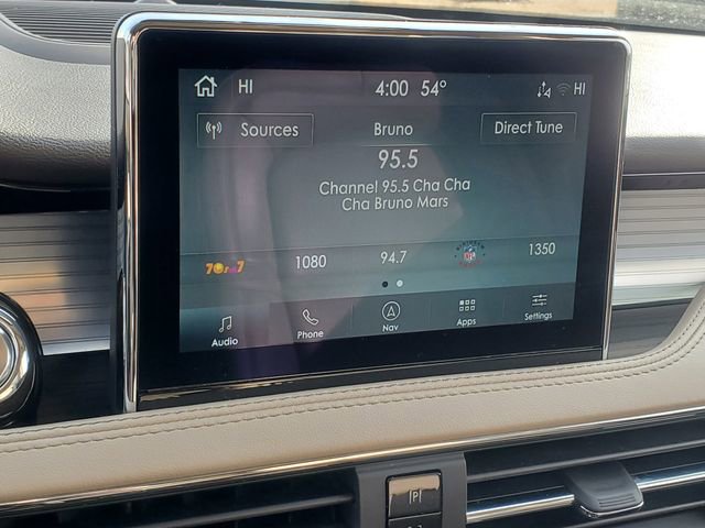 Used 2022 Lincoln Corsair AWD w/ Equipment Group 101A image 18
