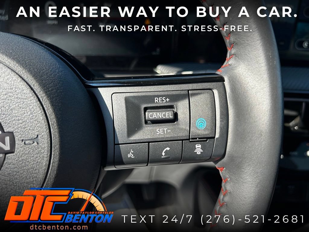 Used 2025 Nissan Kicks SR FWD image 16