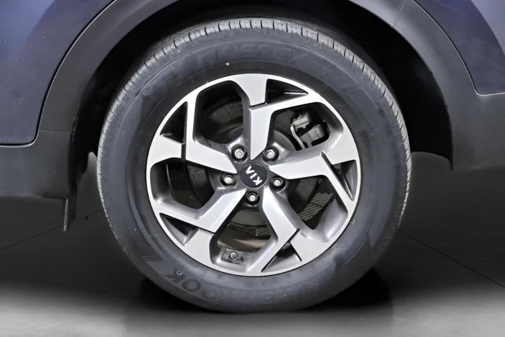 Used 2020 Kia Sportage LX FWD image 11