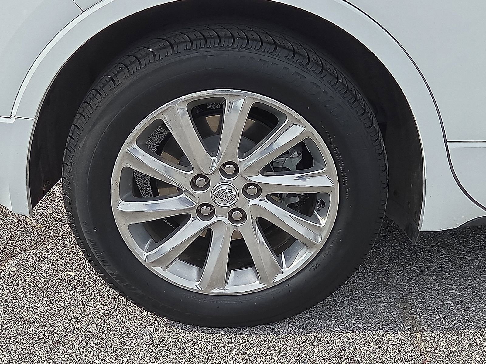 Certified 2020 Buick Envision Essence w/ LPO, Active Package image 7