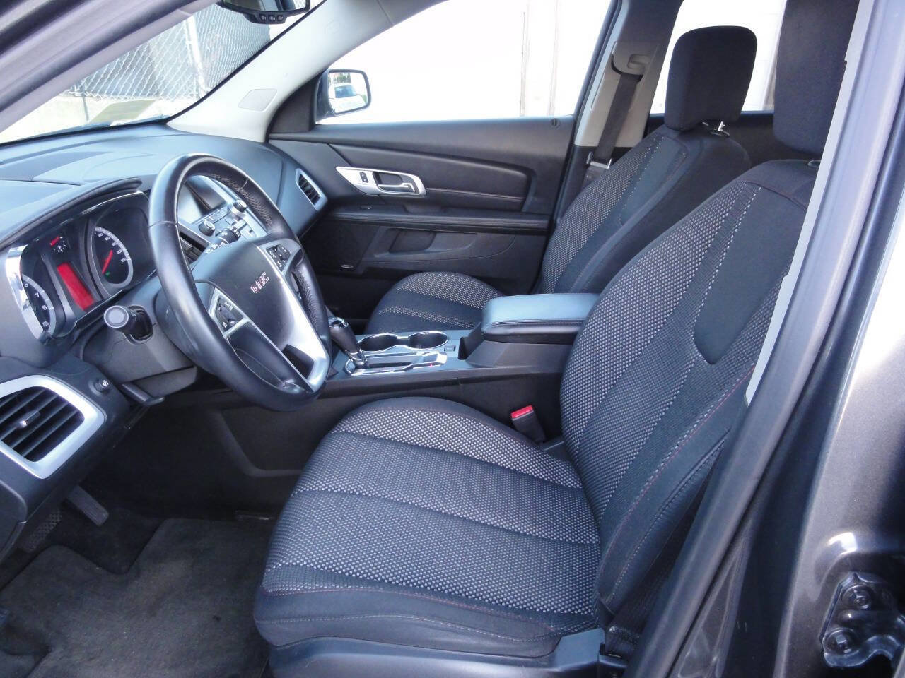 Used 2017 GMC Terrain SLE w/ Nightfall Package AWD/4WD image 9