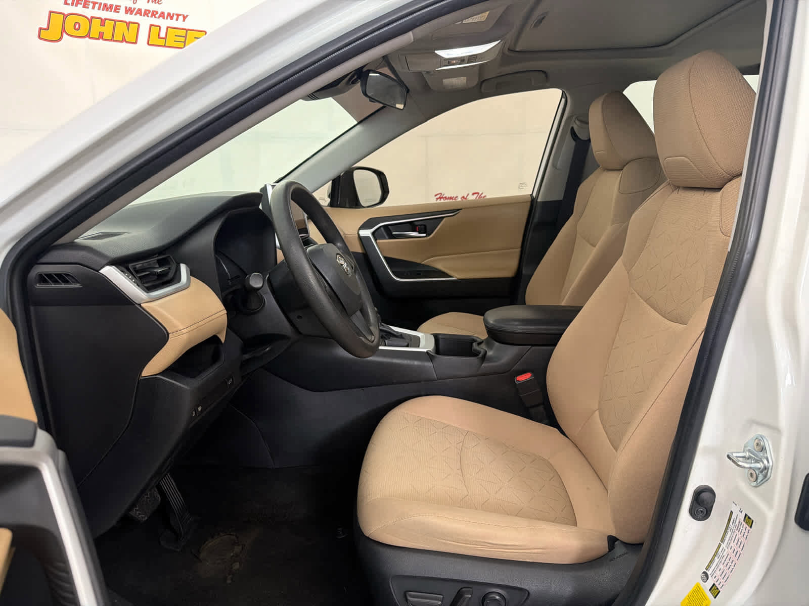 Used 2024 Toyota RAV4 XLE w/ Convenience Package FWD image 14