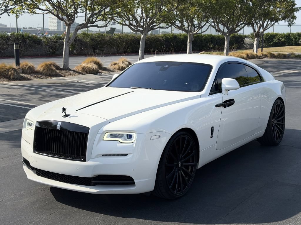 Used 2017 Rolls-Royce Wraith RWD image 1