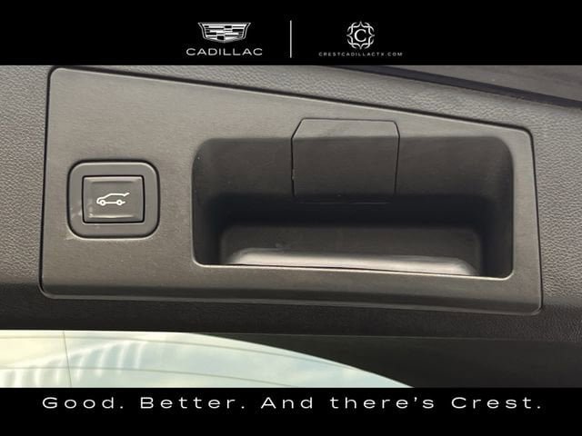 Certified 2025 Cadillac XT4 Premium Luxury FWD image 33