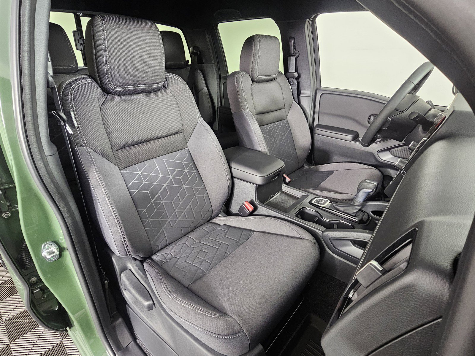 New 2026 Nissan Frontier SV image 13