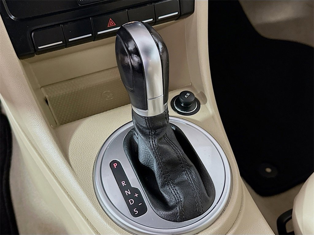 Used 2015 Volkswagen Beetle 1.8T image 22