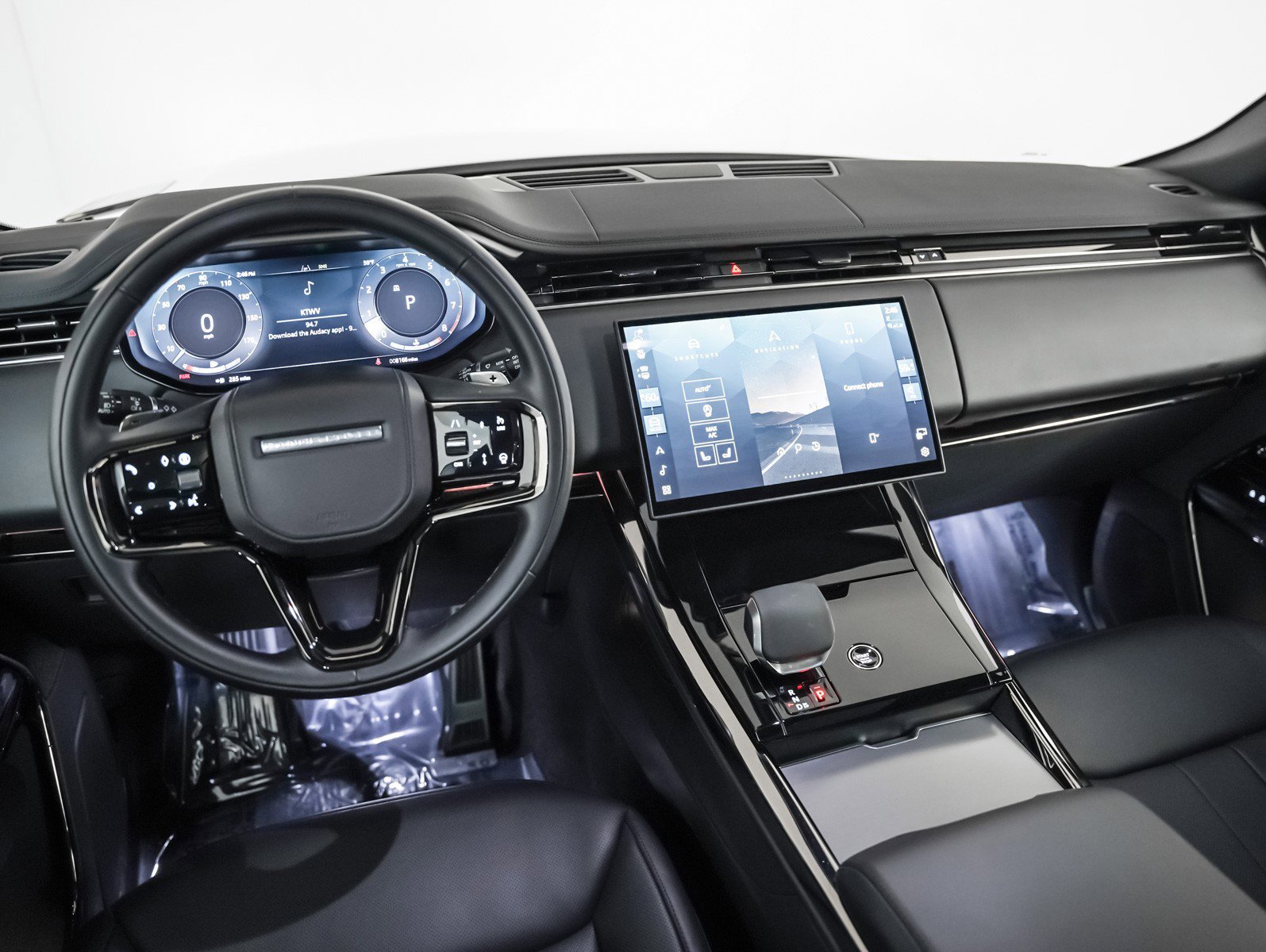 Used 2025 Land Rover Range Rover Sport Dynamic SE image 14