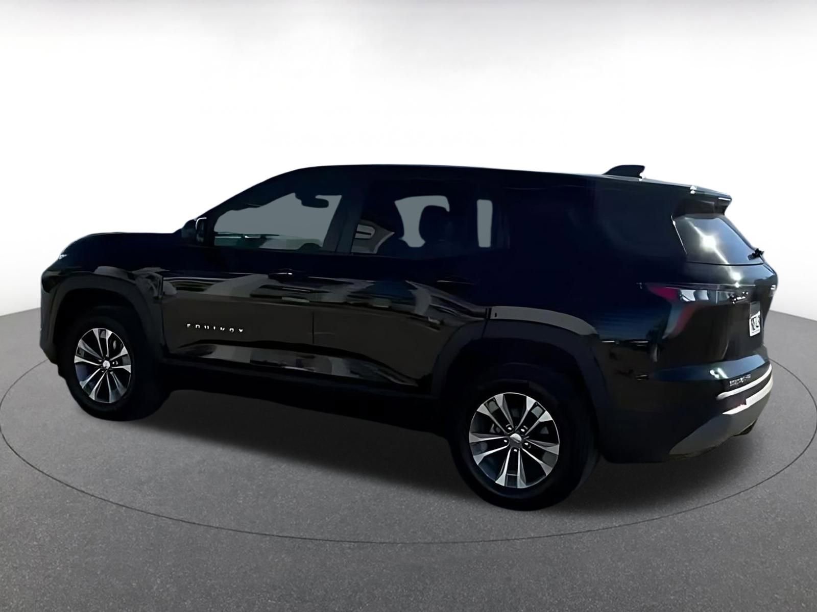 Used 2025 Chevrolet Equinox LT image 10