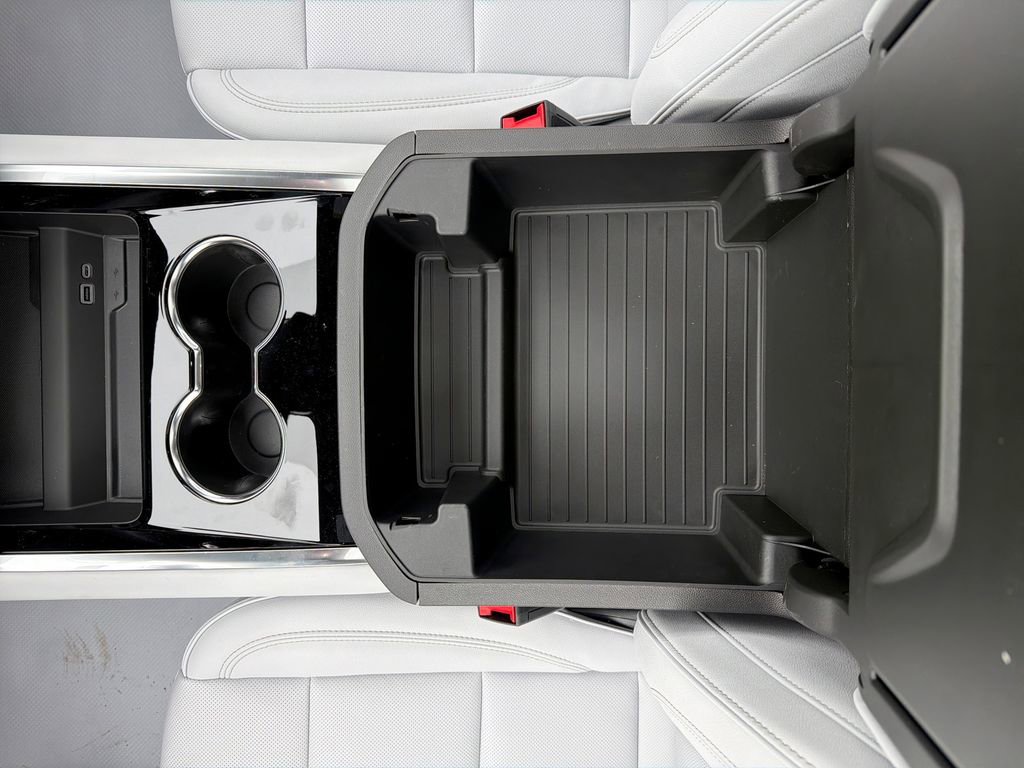 New 2026 Chevrolet Suburban Premier w/ Sun And Tow Package image 34