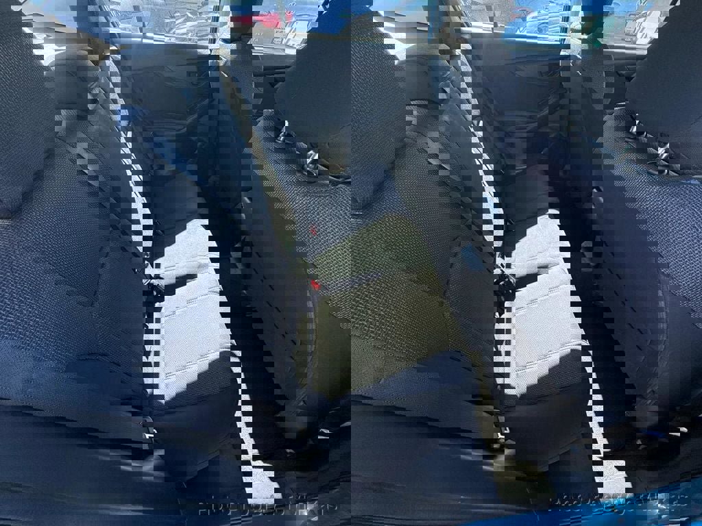 Used 2017 Subaru Impreza 2.0i image 14