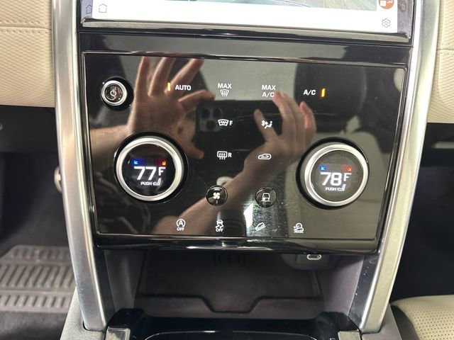 Used 2023 Land Rover Discovery Sport SE R-Dynamic image 23