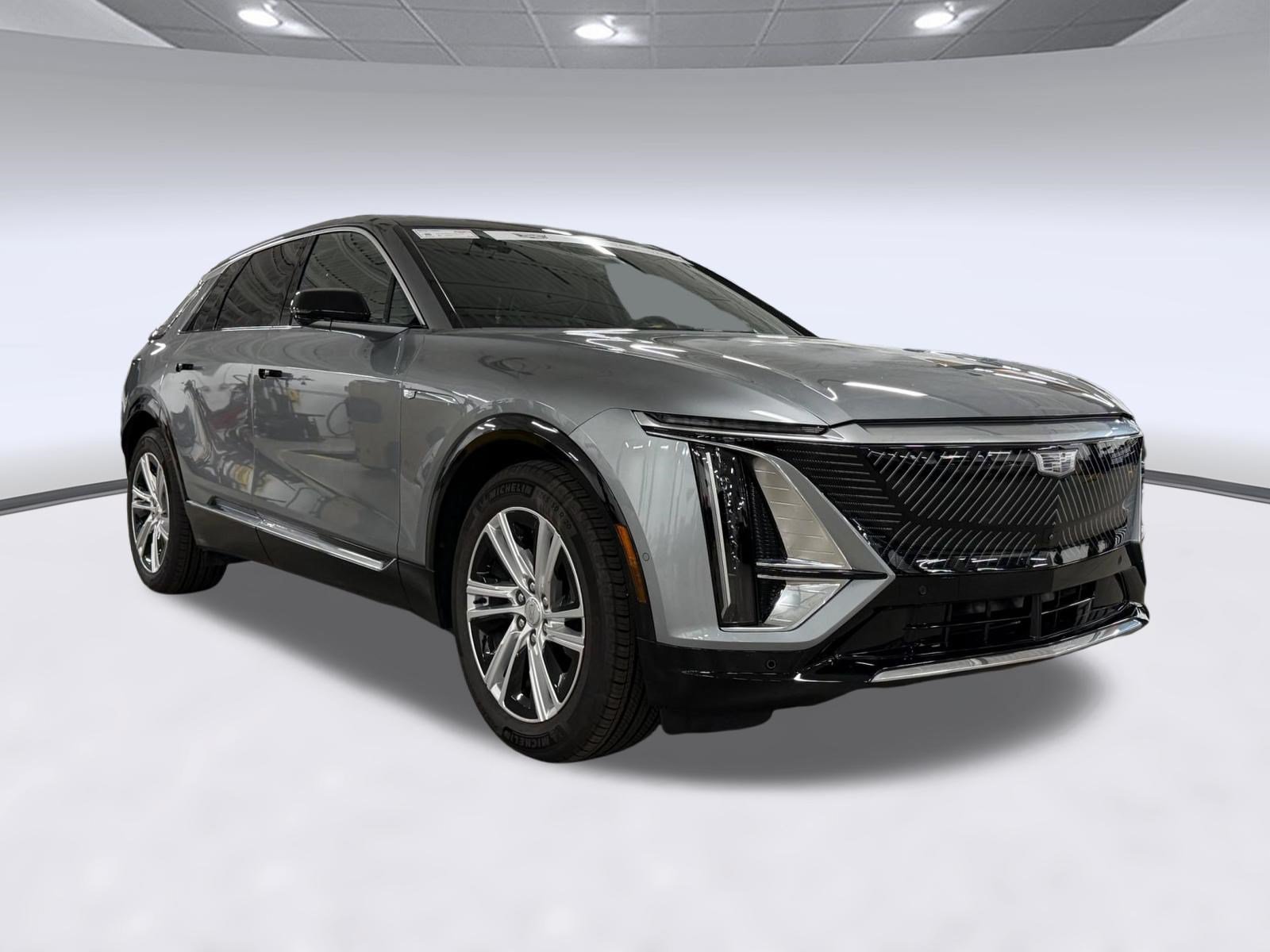 Certified 2024 Cadillac Lyriq Tech w/ Driver Assist Package AWD/4WD image 7
