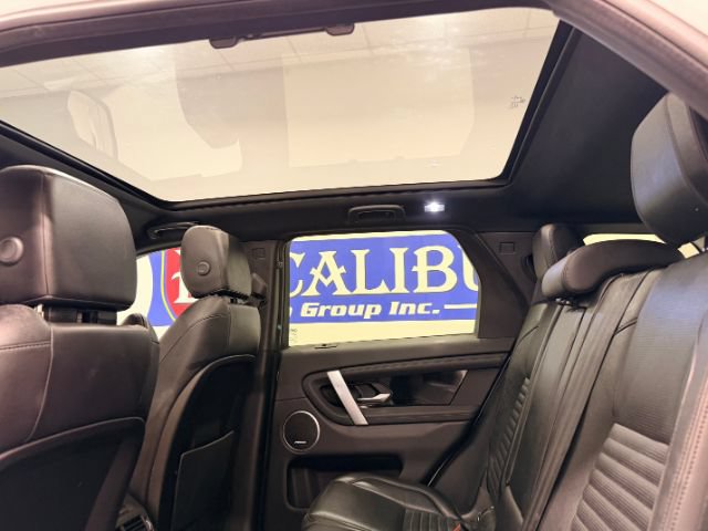 Used 2020 Land Rover Discovery Sport SE AWD/4WD image 26
