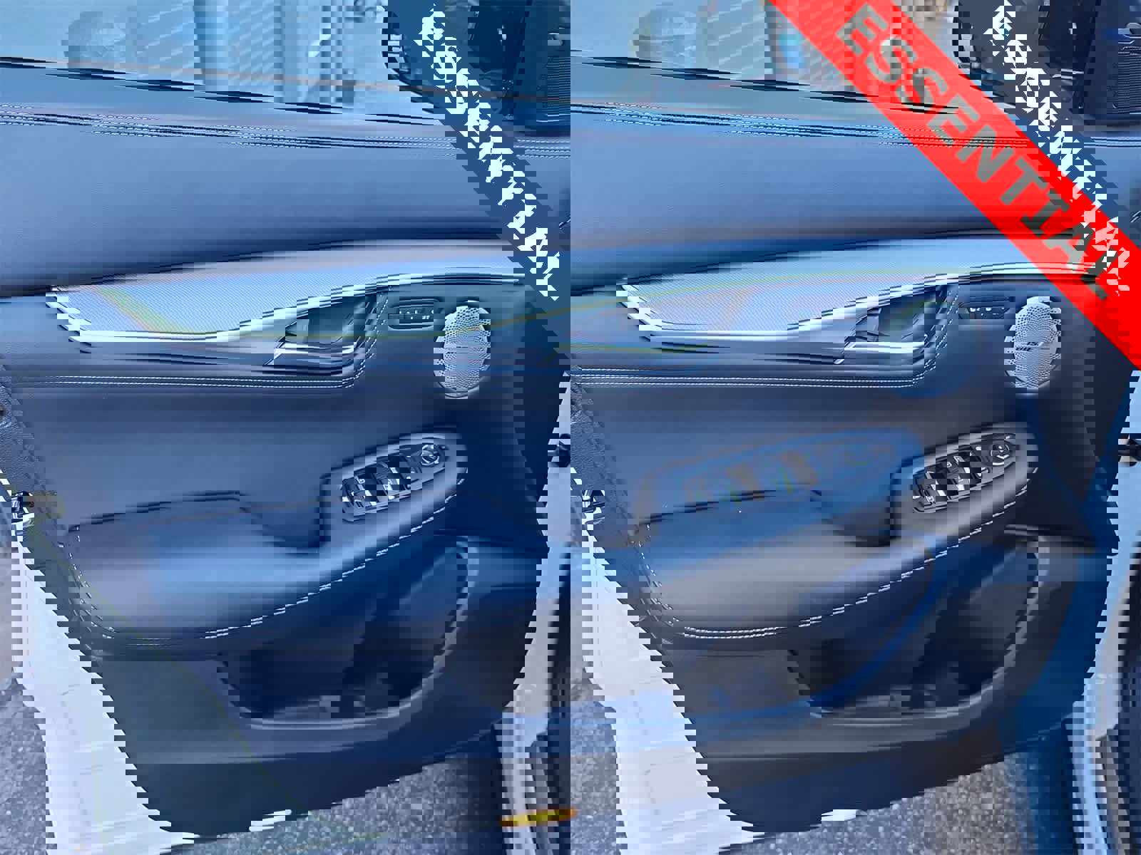 Used 2022 INFINITI QX55 Essential w/ Proassist Package image 29